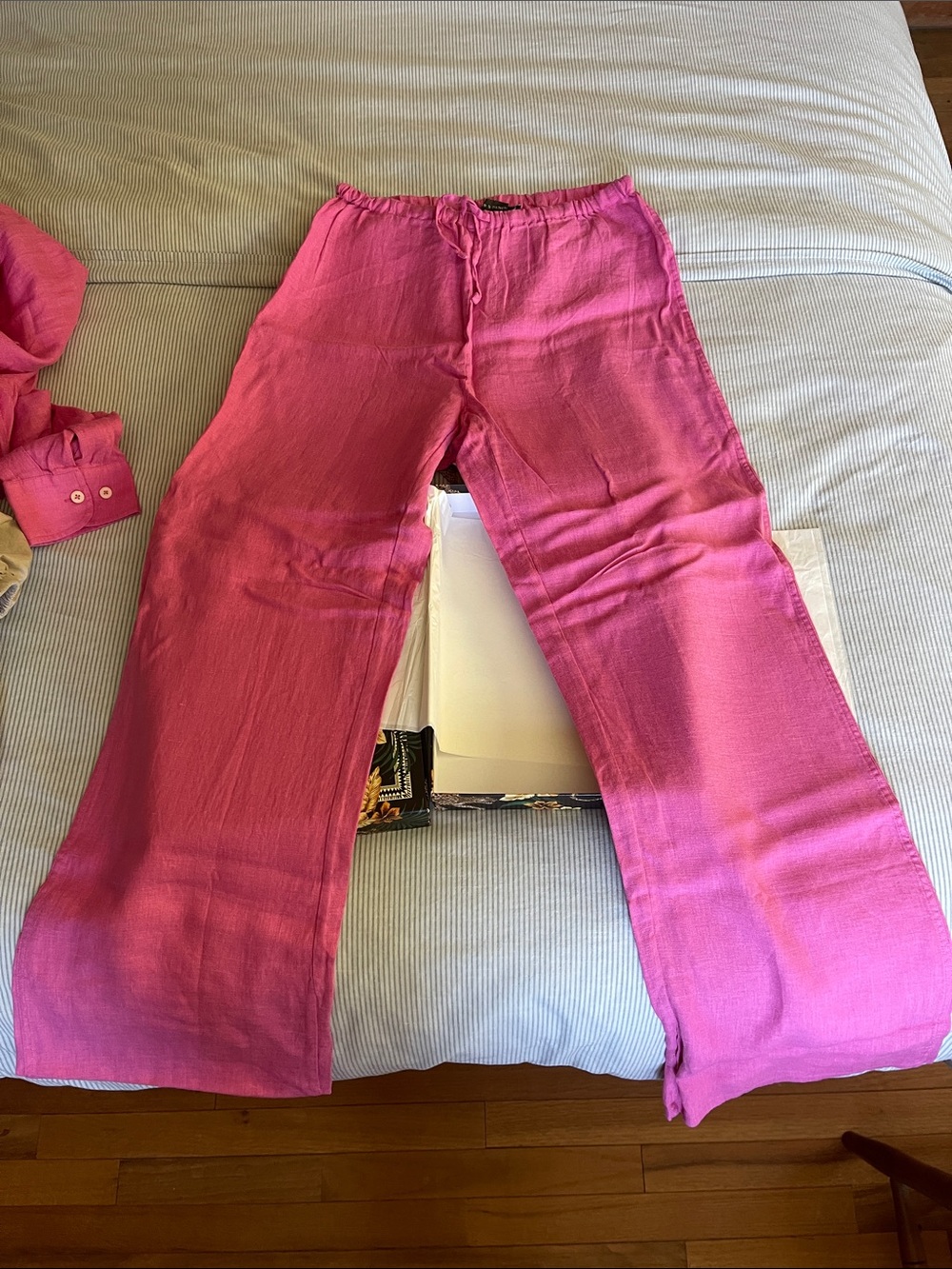 NWT Desmond and Dempsey Pink Cerise linen pants size Small